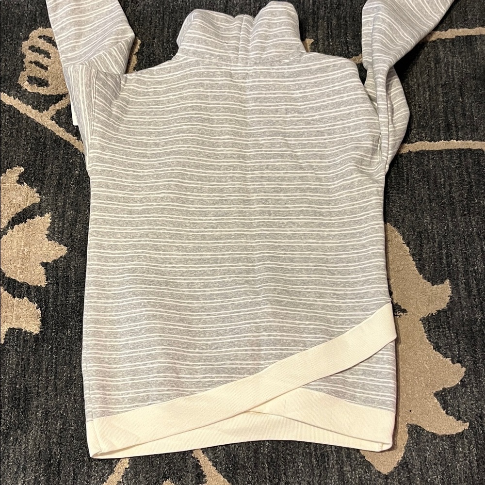 Roxy Light Gray Turtleneck Sweater - Picture 7 of 12